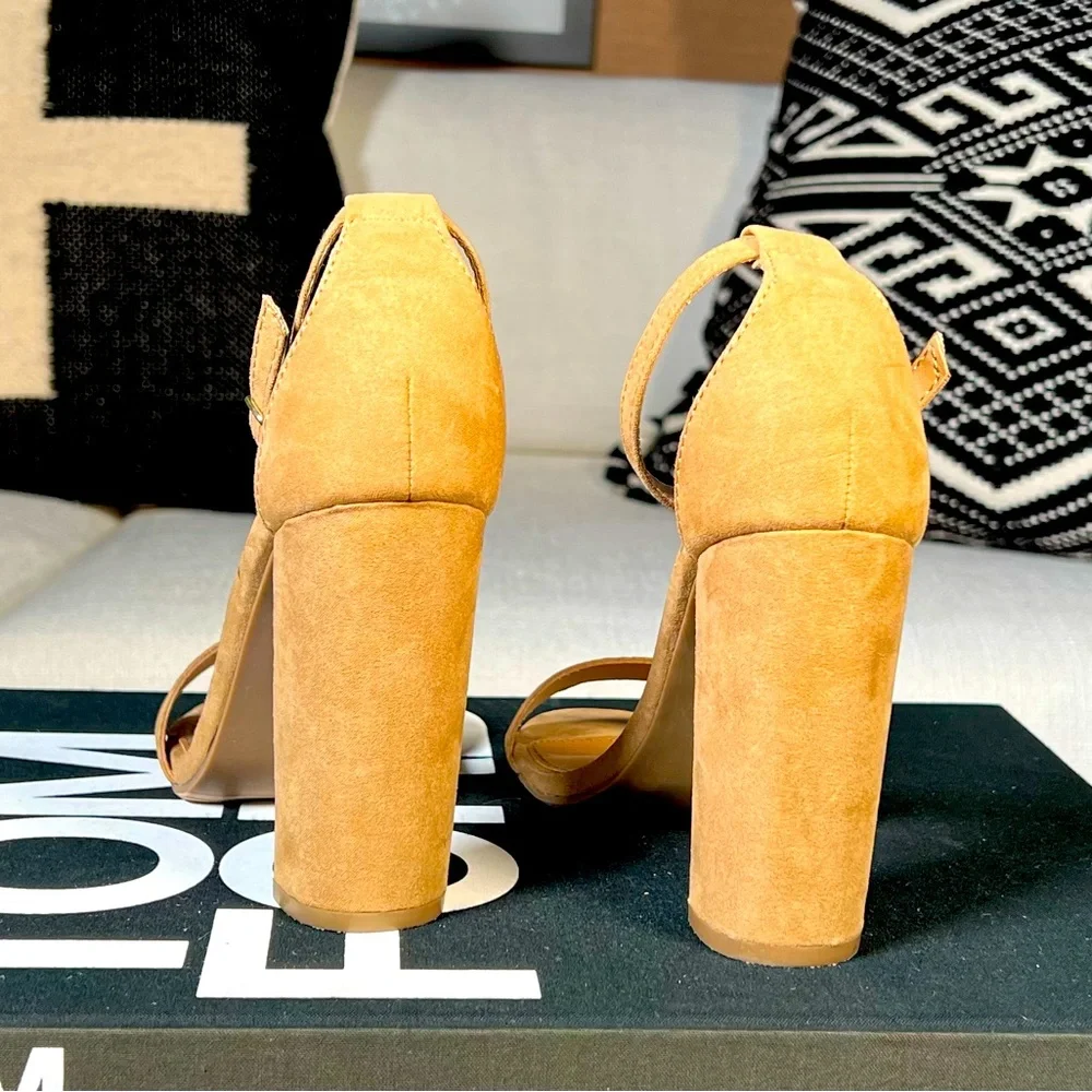 Women’s Candy Platform Heel Beige Suede Sandal Size 7 - Picture 6 of 9
